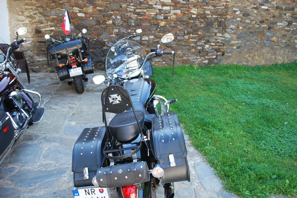 Rodinne Ubytovani Na Habesi Crhov Bagian luar foto