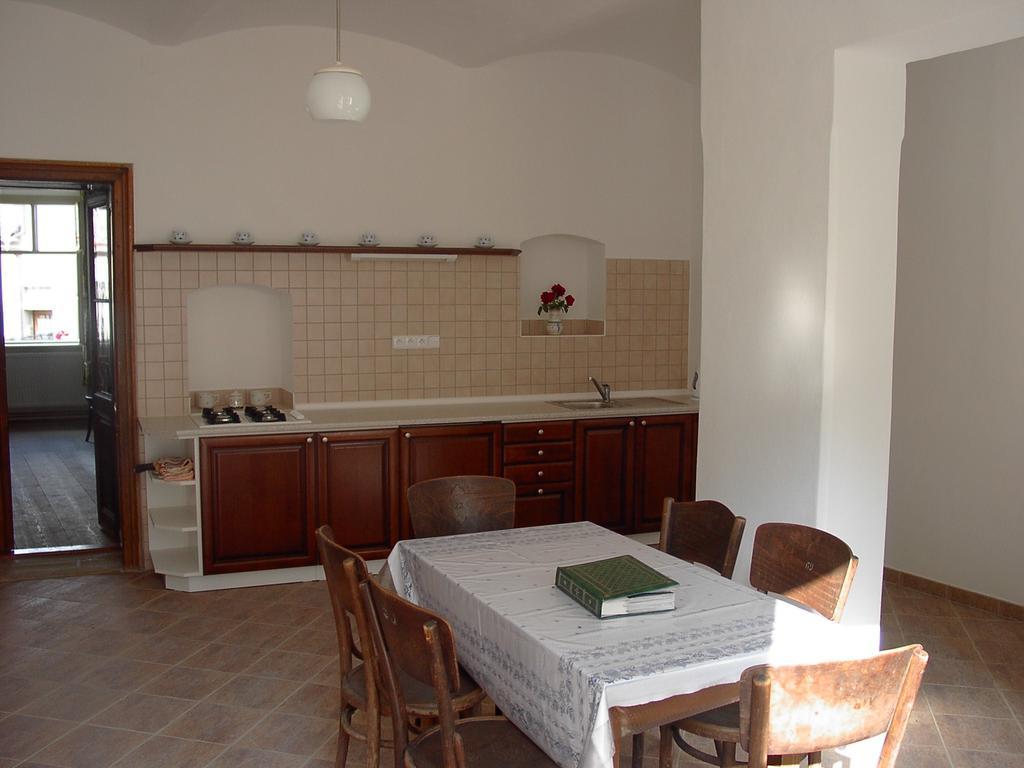 Rodinne Ubytovani Na Habesi Crhov Bagian luar foto